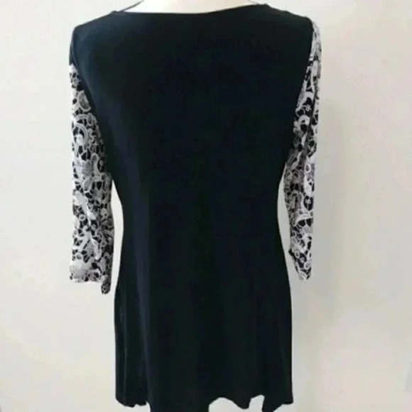 Lace Print Dress - Picture 5 of 8